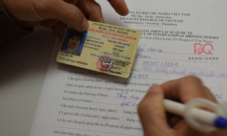 Dịch Thuật Công Chứng Bằng Lái Xe Nhanh, Chuẩn, Rẻ 2 dich thuat cong chung bang lai xe